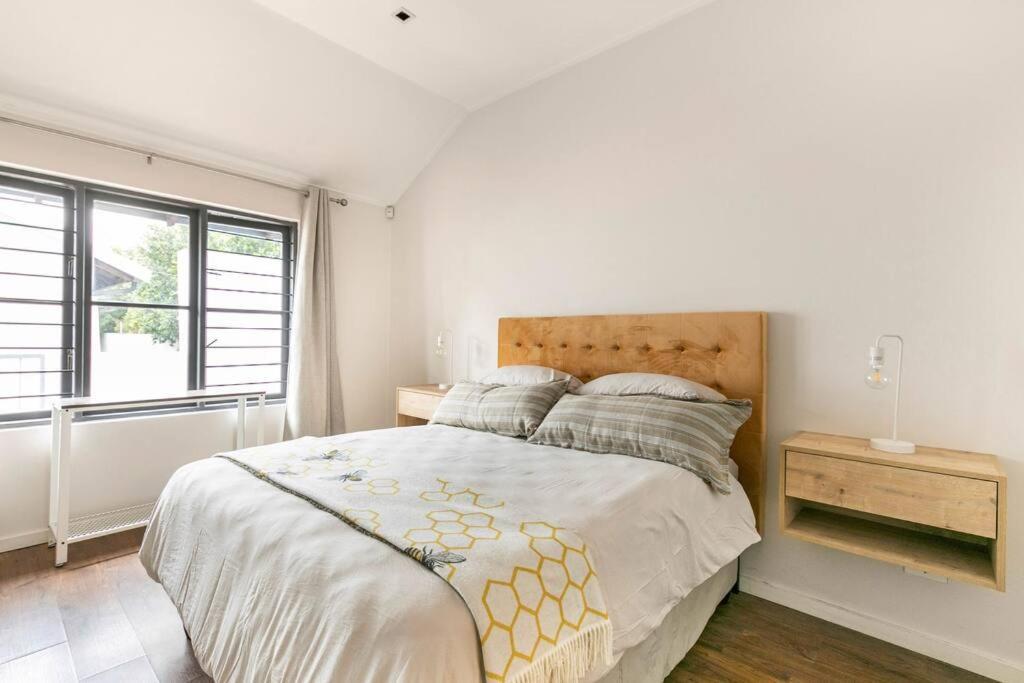Apartment 31 On Gambia B - Lovely With Secure Parking *