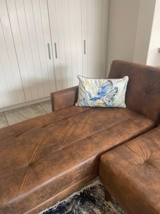 31 On Gambia B - Lovely With Secure Parking * Johannesburg